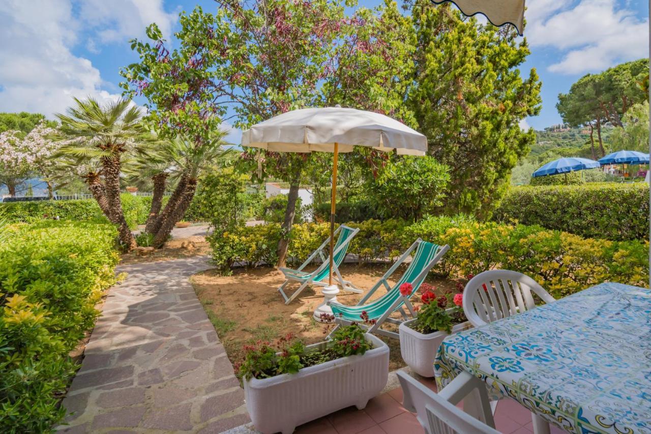 Residence Baia Delle Grazie Casa Morcone 外观 照片